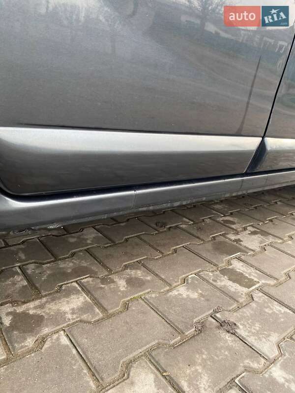 Хетчбек Dacia Sandero 2010 в Софіївці фото 25 Хетчбек Dacia Sandero 2010 в Софіївці