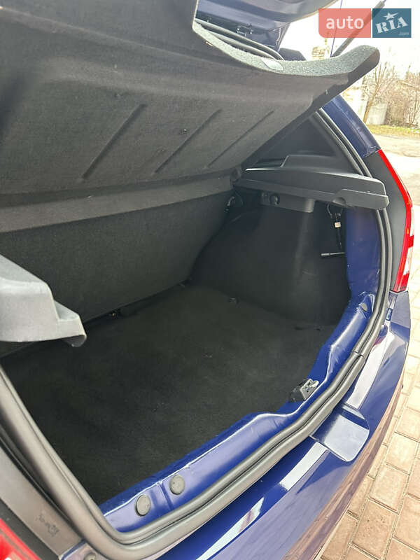 Хэтчбек Dacia Sandero 2010 в Хороле