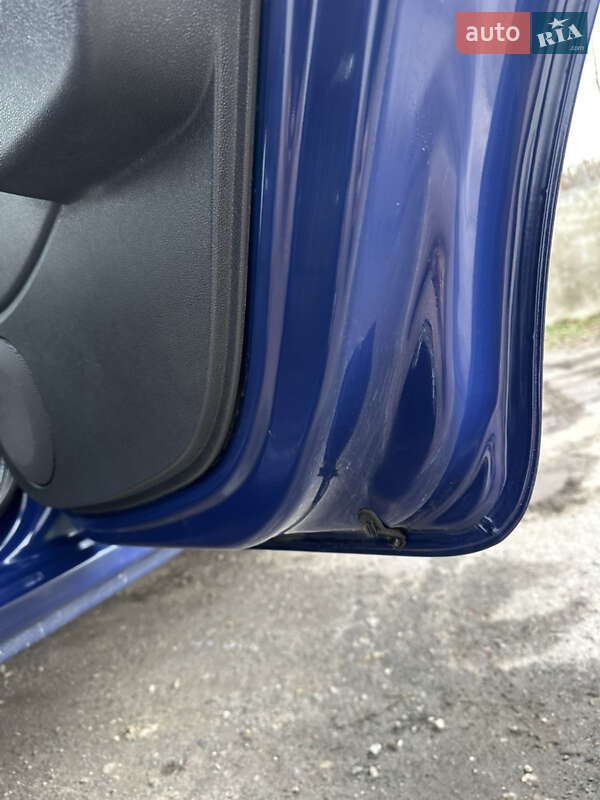 Хэтчбек Dacia Sandero 2010 в Хороле