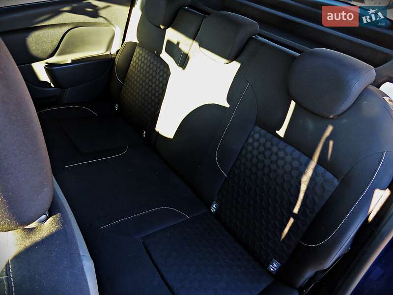 Хэтчбек Dacia Sandero 2013 в Черкассах фото 12 Хэтчбек Dacia Sandero 2013 в Черкассах