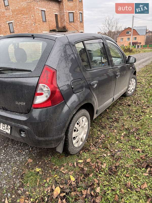 Хетчбек Dacia Sandero 2008 в Хмельницькому