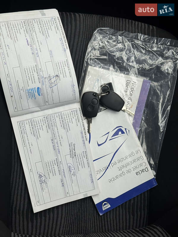 Хэтчбек Dacia Sandero 2008 в Умани