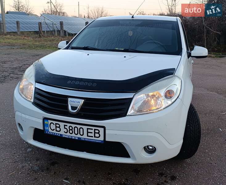 Хетчбек Dacia Sandero 2010 в Ріпках фото 2 Хетчбек Dacia Sandero 2010 в Ріпках