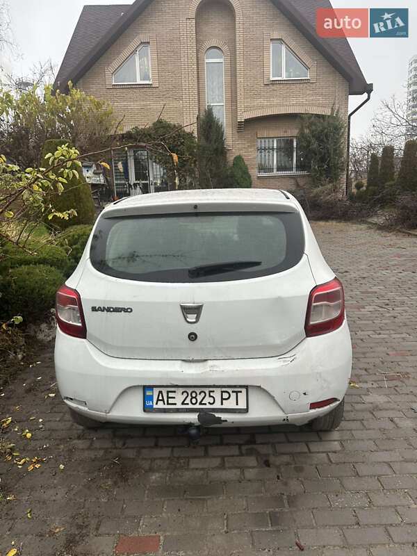 Хетчбек Dacia Sandero 2013 в Дніпрі фото 5 Хетчбек Dacia Sandero 2013 в Дніпрі