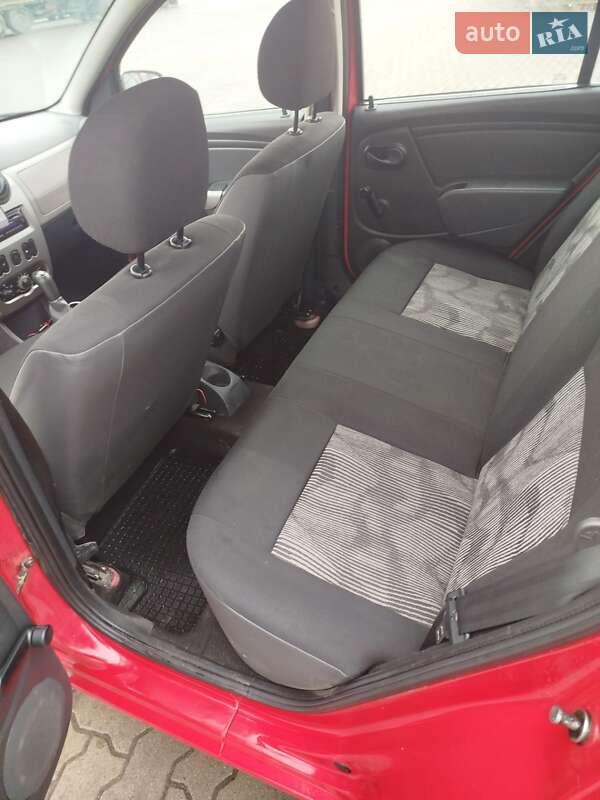 Хетчбек Dacia Sandero 2009 в Сарнах фото 7 Хетчбек Dacia Sandero 2009 в Сарнах