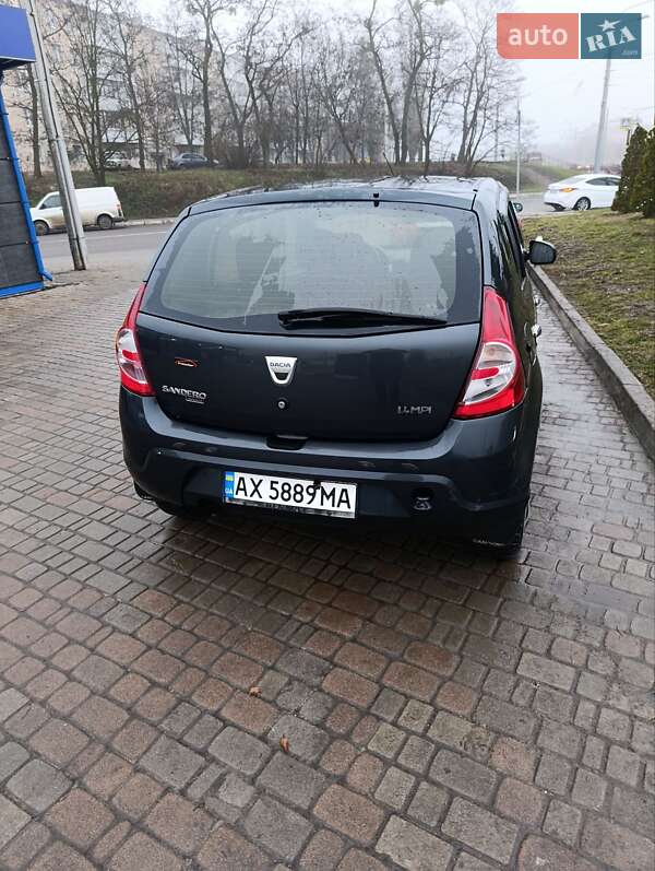Хетчбек Dacia Sandero 2008 в Харкові