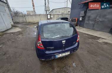 Хэтчбек Dacia Sandero 2009 в Львове