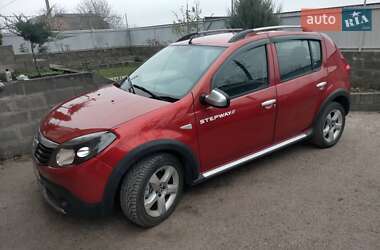 Хэтчбек Dacia Sandero 2011 в Кропивницком
