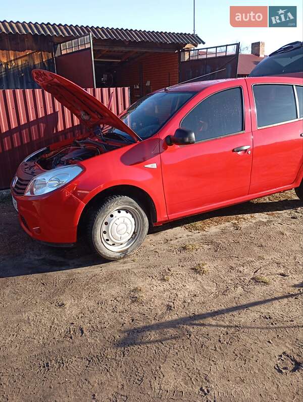 Хэтчбек Dacia Sandero 2009 в Львове