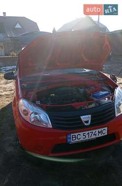 Хетчбек Dacia Sandero 2009 в Львові
