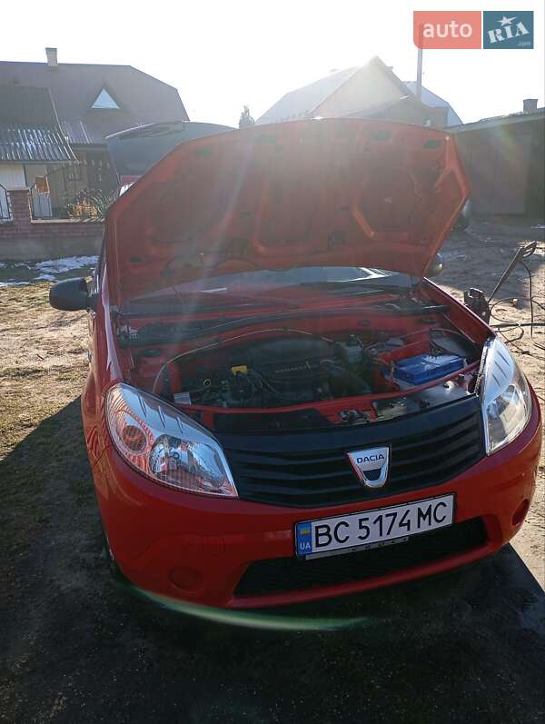 Хэтчбек Dacia Sandero 2009 в Львове