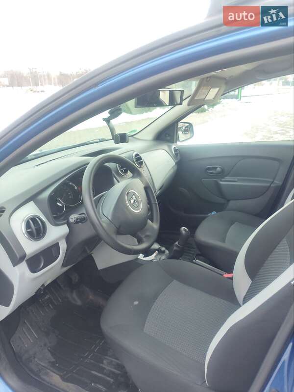 Хетчбек Dacia Sandero 2014 в Черкасах