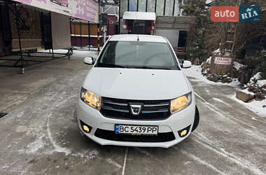Хетчбек Dacia Sandero 2016 в Стрию