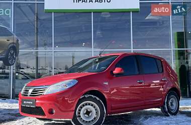 Хетчбек Dacia Sandero 2008 в Києві