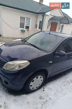 Хэтчбек Dacia Sandero 2011 в Галиче