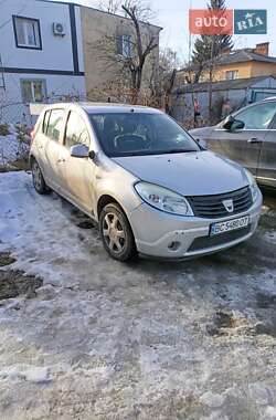 Хетчбек Dacia Sandero 2009 в Львові