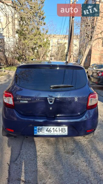 Хэтчбек Dacia Sandero 2013 в Николаеве