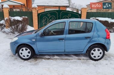 Хетчбек Dacia Sandero 2009 в Чернігові