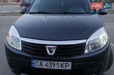 Хетчбек Dacia Sandero 2012 в Черкасах