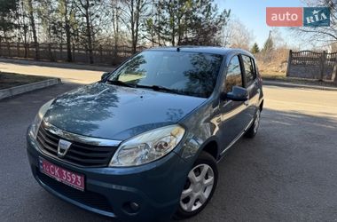 Хэтчбек Dacia Sandero 2009 в Днепре