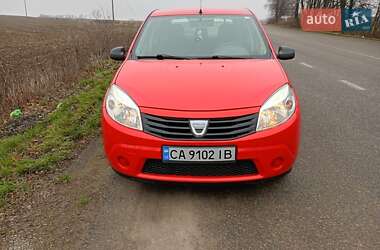 Хетчбек Dacia Sandero 2009 в Каневі