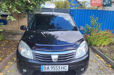 Хэтчбек Dacia Sandero 2009 в Кропивницком