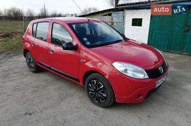 Хетчбек Dacia Sandero 2009 в Кореці