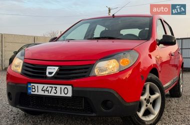 Хэтчбек Dacia Sandero 2008 в Лубнах
