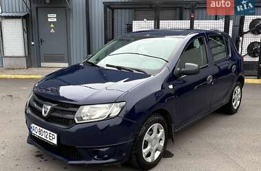 Хетчбек Dacia Sandero 2013 в Ужгороді