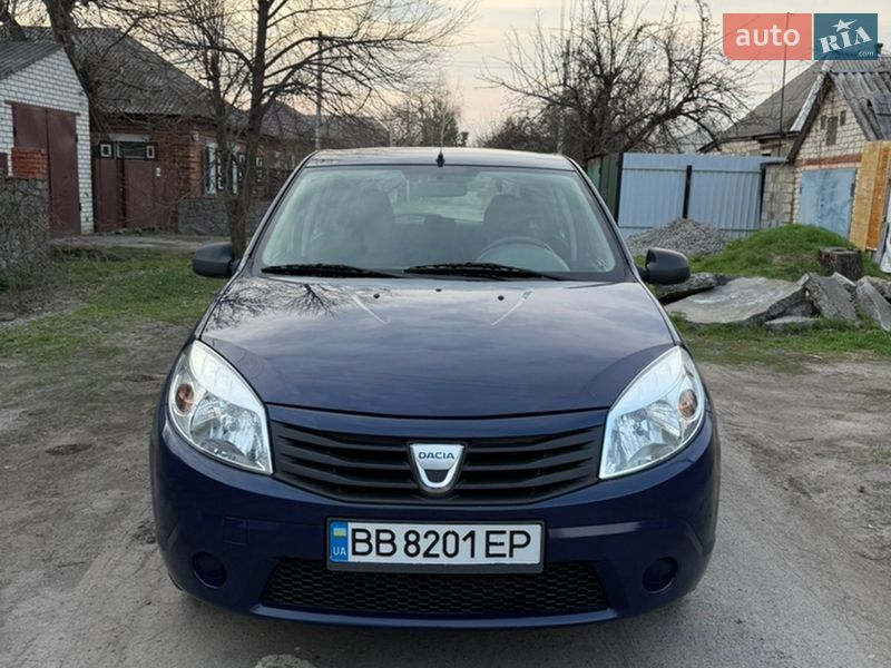 Хэтчбек Dacia Sandero 2009 в Кременчуге