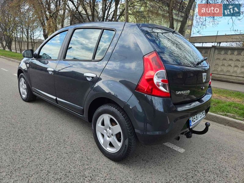 Хэтчбек Dacia Sandero 2009 в Виннице фото 3 Хэтчбек Dacia Sandero 2009 в Виннице