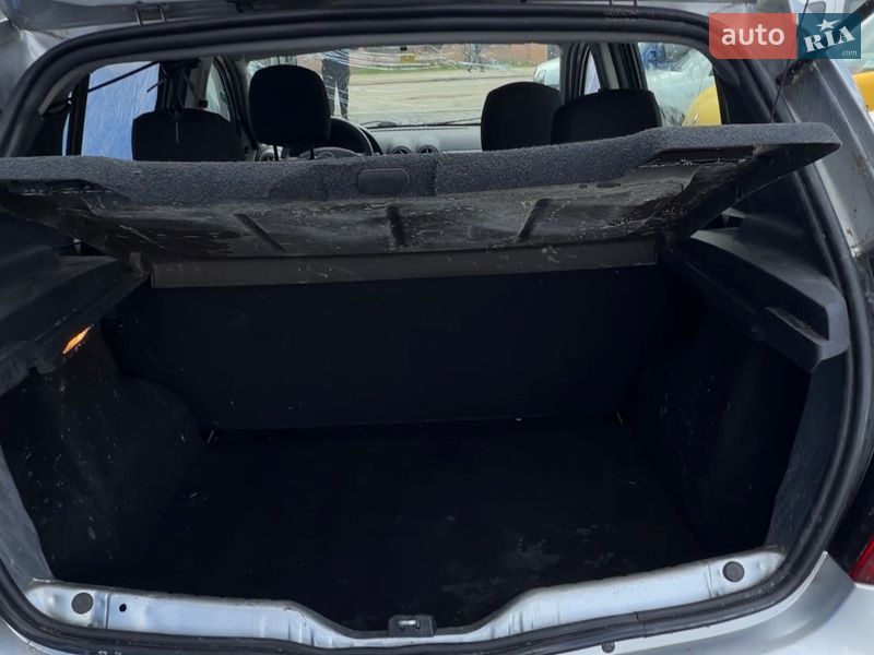 Хэтчбек Dacia Sandero 2012 в Бердичеве