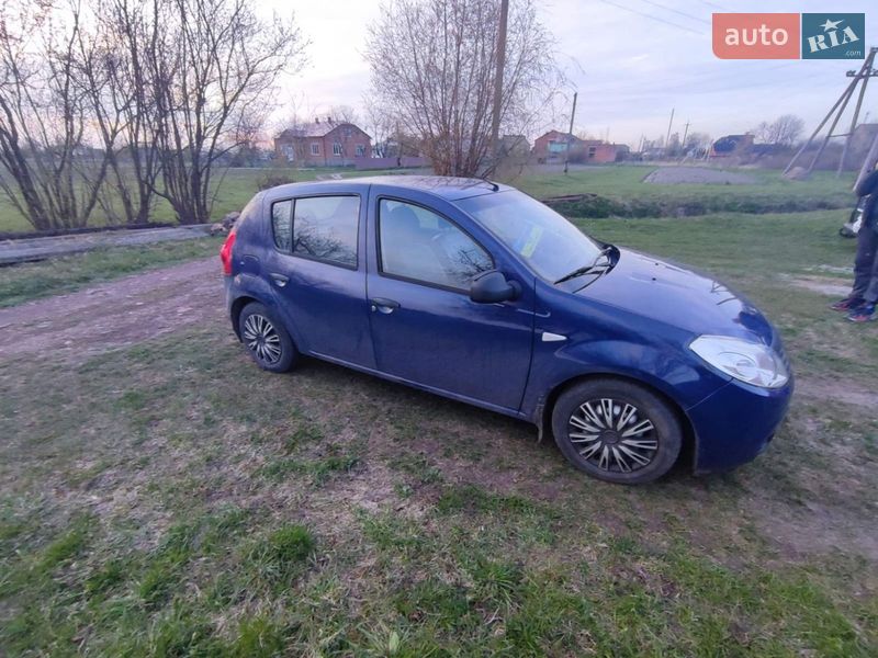 Хэтчбек Dacia Sandero 2009 в Шептицькому фото 8 Хэтчбек Dacia Sandero 2009 в Шептицькому