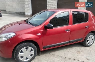 Хетчбек Dacia Sandero 2011 в Самборі