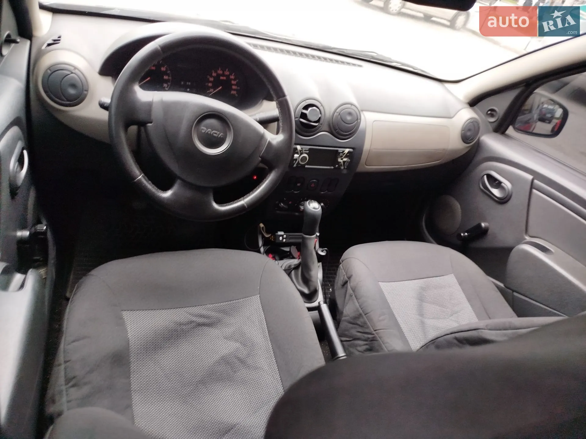 2010 Dacia Sandero - мініатюра 12