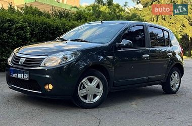 Хетчбек Dacia Sandero 2009 в Вінниці