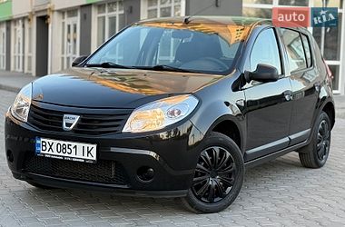 Хетчбек Dacia Sandero 2010 в Хмельницькому