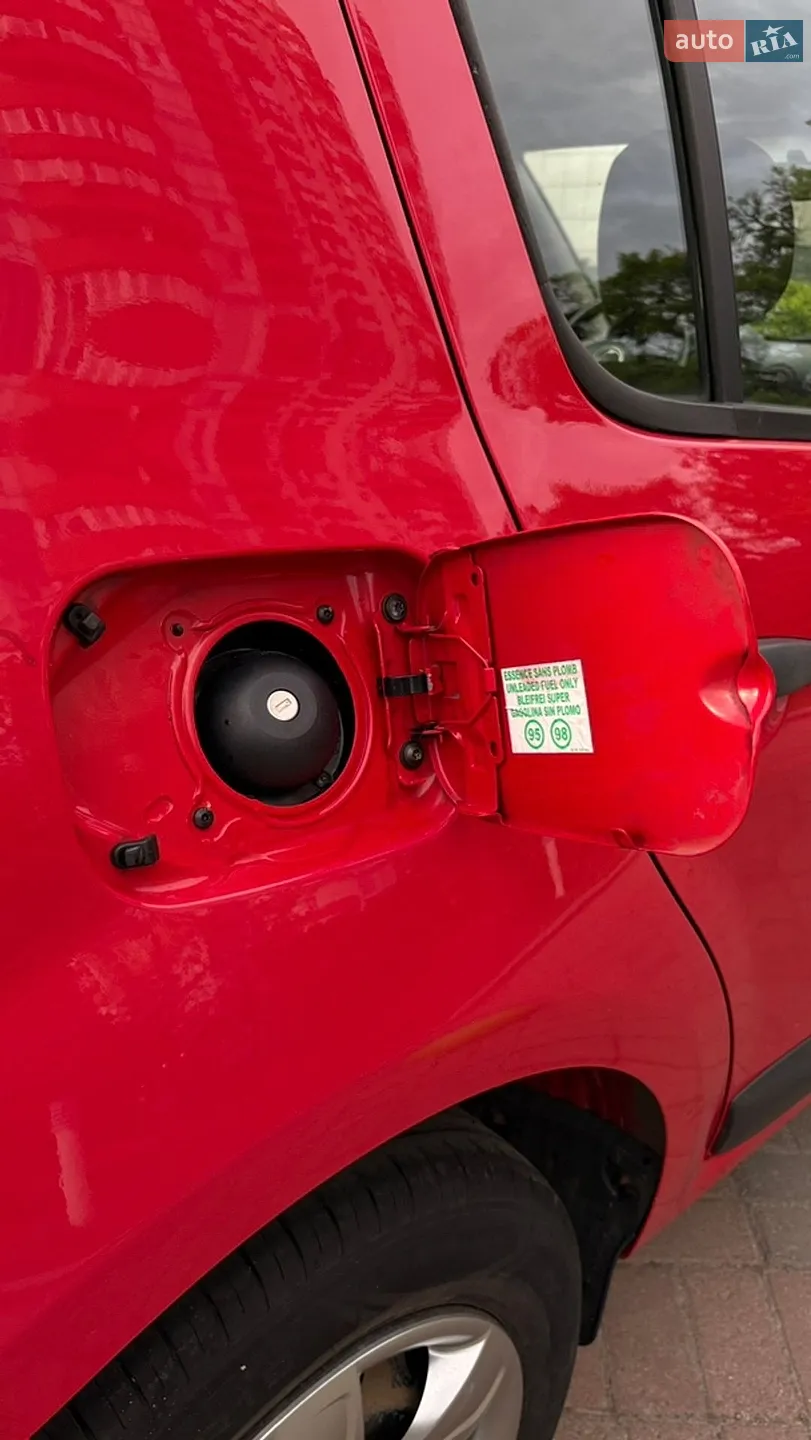 2010 Dacia Sandero - мініатюра 29