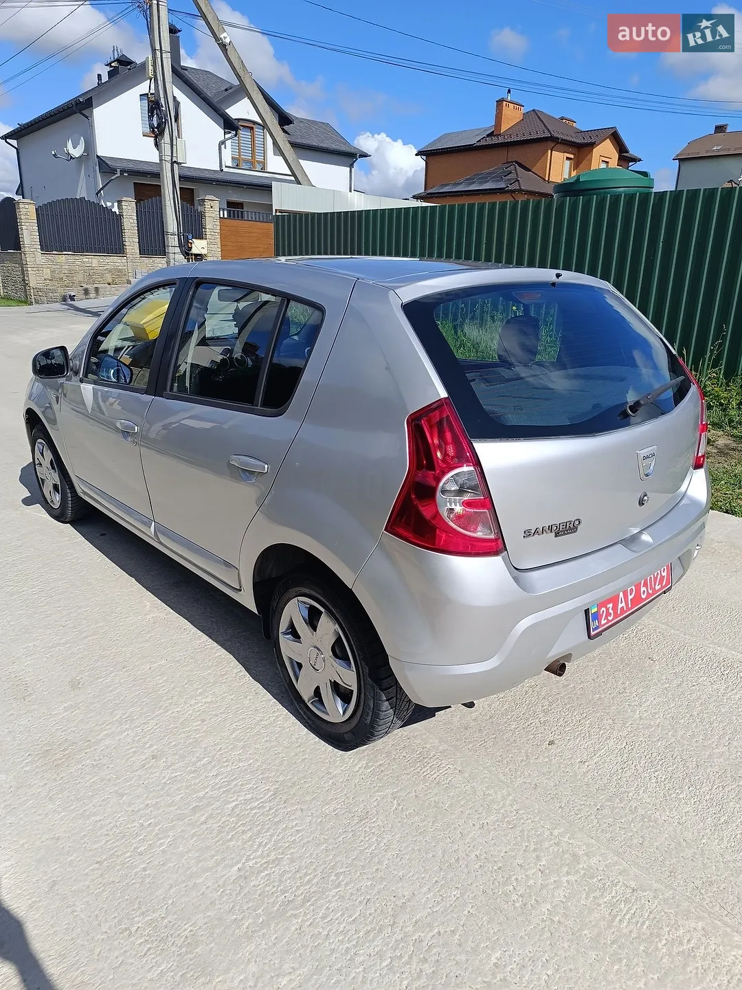 2010 Dacia Sandero - мініатюра 13