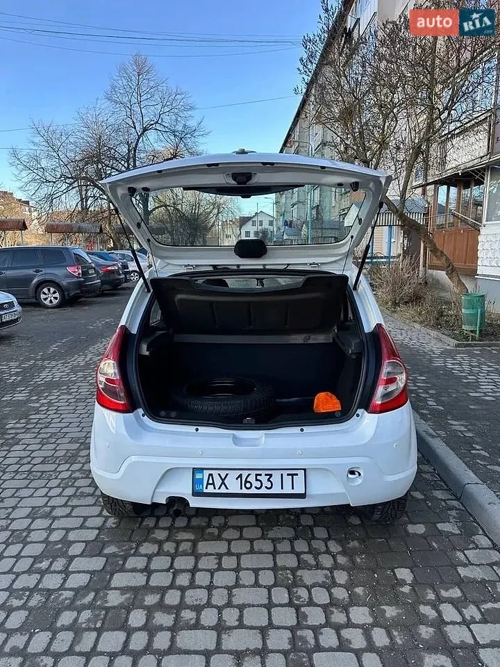 2012 Dacia Sandero - мініатюра 9