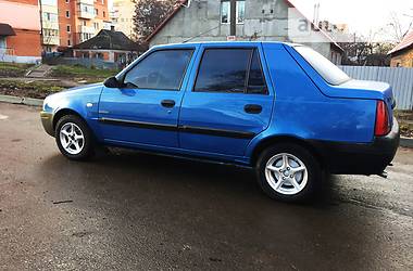 Седан Dacia Solenza 2004 в Полтаве