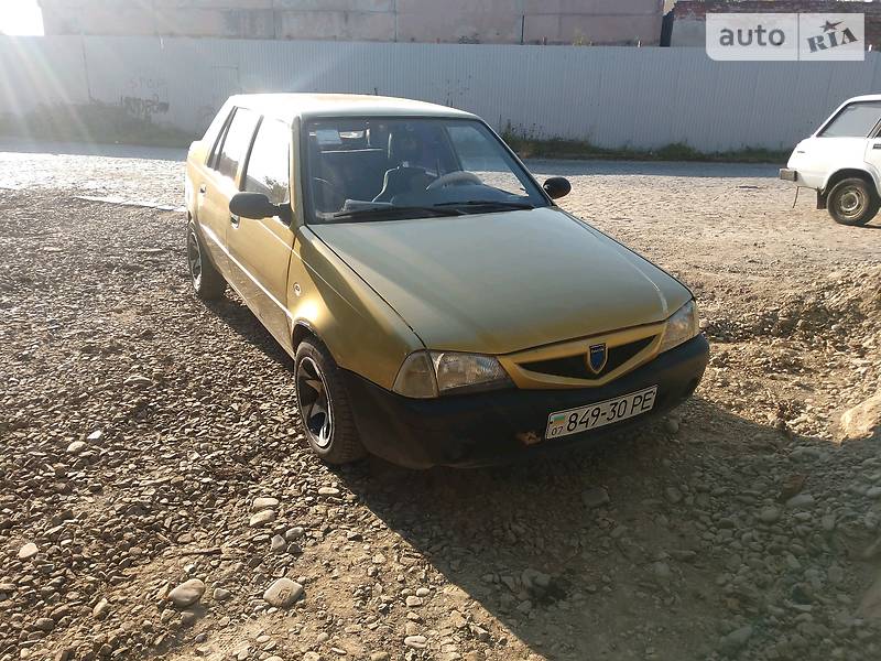 Седан Dacia Solenza 2004 в Хусте