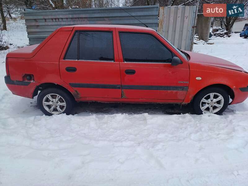 Седан Dacia Solenza 2004 в Обухові