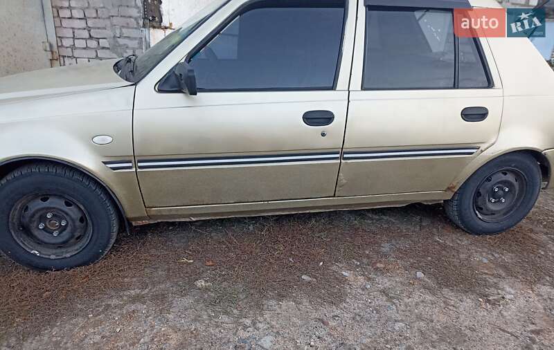 Седан Dacia Solenza 2004 в Павлограде