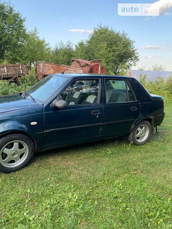 Седан Dacia Solenza 2004 в Вінниці