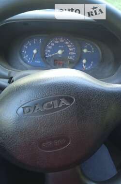 Седан Dacia Solenza 2004 в Почаєві