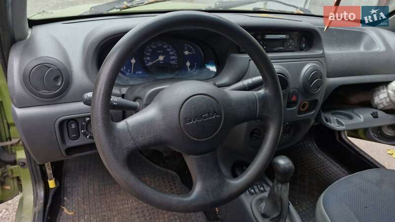 Седан Dacia Solenza 2003 в Киеве