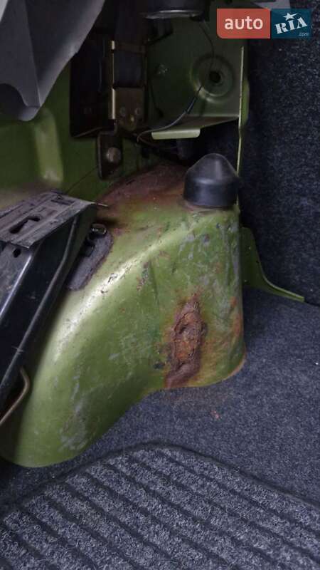 Седан Dacia Solenza 2003 в Киеве