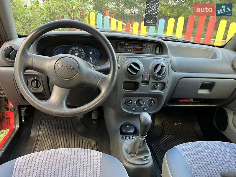 Седан Dacia Solenza 2003 в Житомире