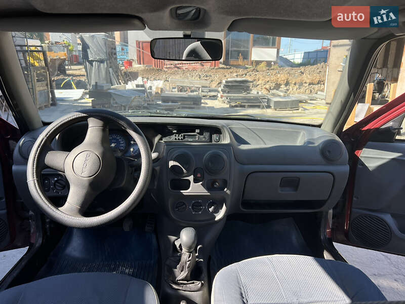 Седан Dacia Solenza 2003 в Киеве фото 11 Седан Dacia Solenza 2003 в Киеве